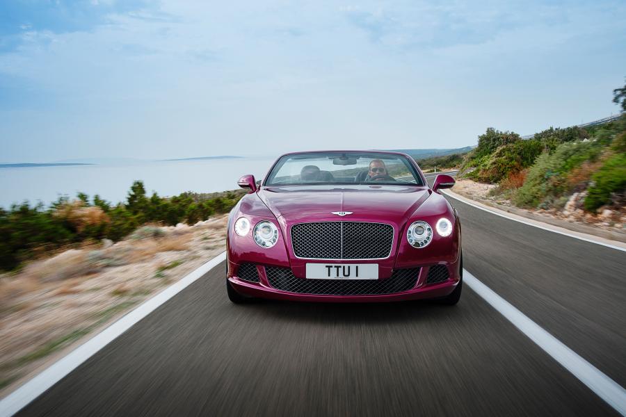  Bentley Continental GT Speed Convertible 2013 года  (фото 14 из 88)